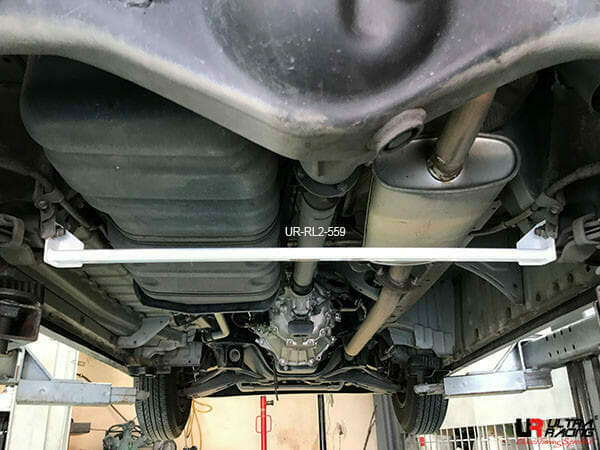Toyota Hiace - Rear Lower Bar / Rear Member Brace