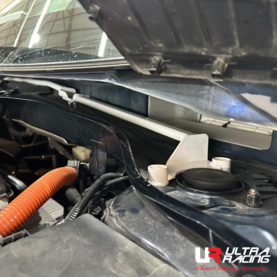 Honda Stepwgn – Front Strut Bar / Front Tower Bar / Front Upper Brace